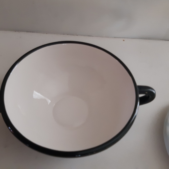 Oneida Double Handled Lidded Fill-A-Bowl Snowman - Picture 5 of 5